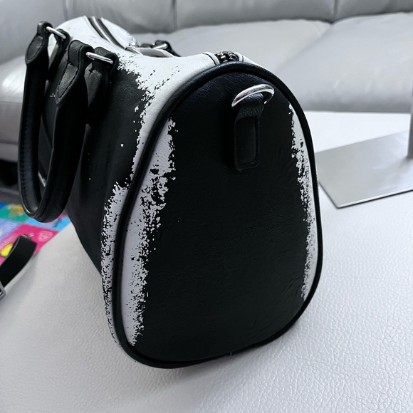 NWT - Desigual Women’s Fraternite Cylinder Bag with a Key Ring - Picture 9 of 15